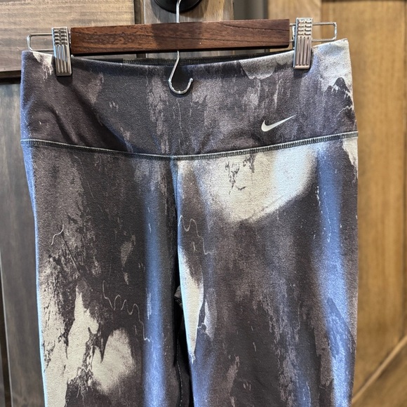 Nike Legend Print Tight 2.0 Women's Training Pants Small - Picture 2 of 7